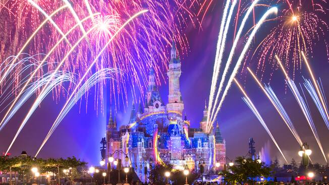 点亮奇梦 夜光幻影秀 娱乐演出 上海迪士尼度假区