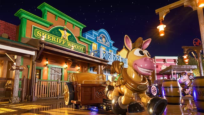 ウッディのラウンドアップ(Woody's Roundup) | 世界のディズニー！