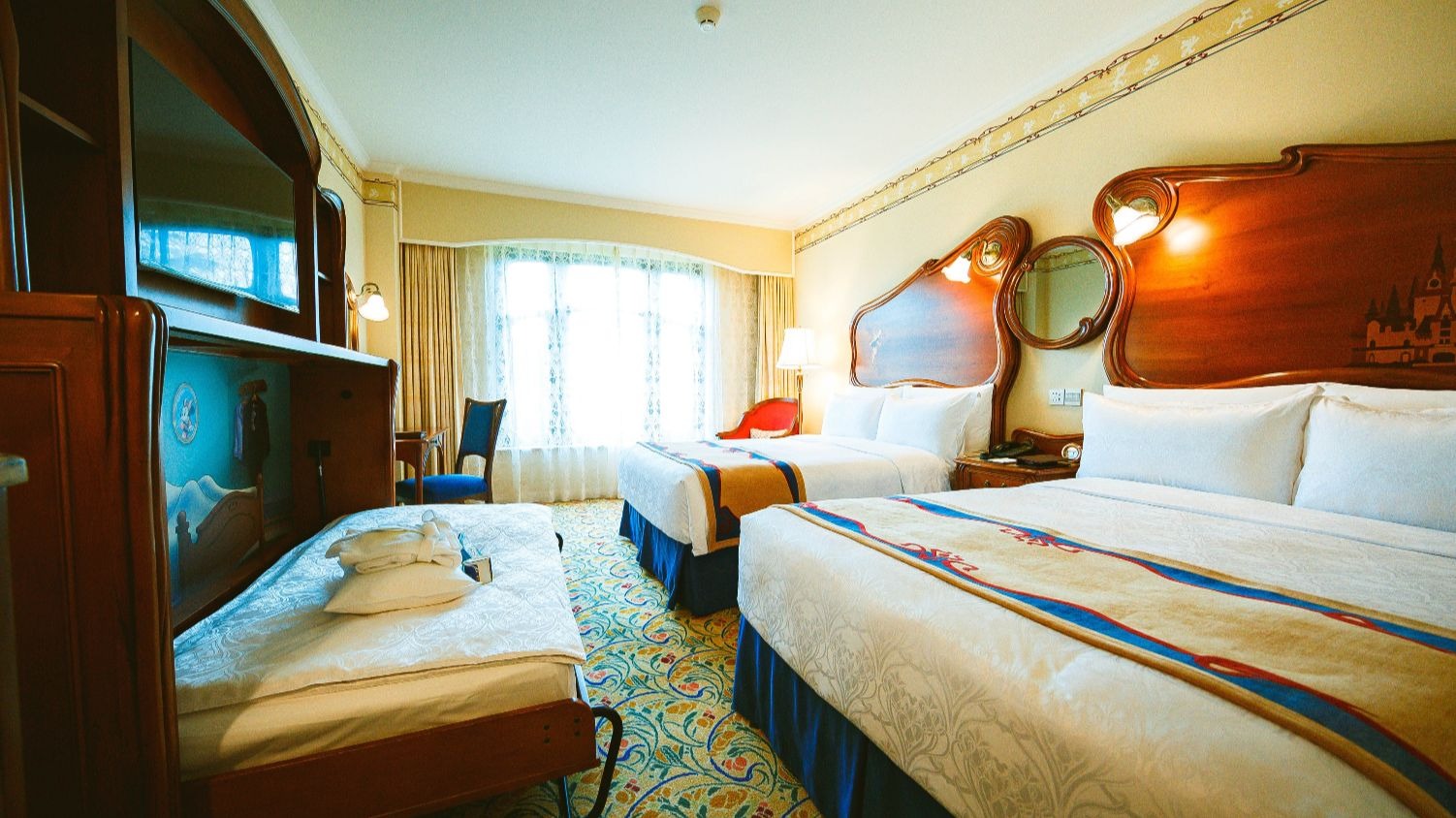 Shanghai Disneyland Hotel Rooms And Rates Shanghai Disney Resort